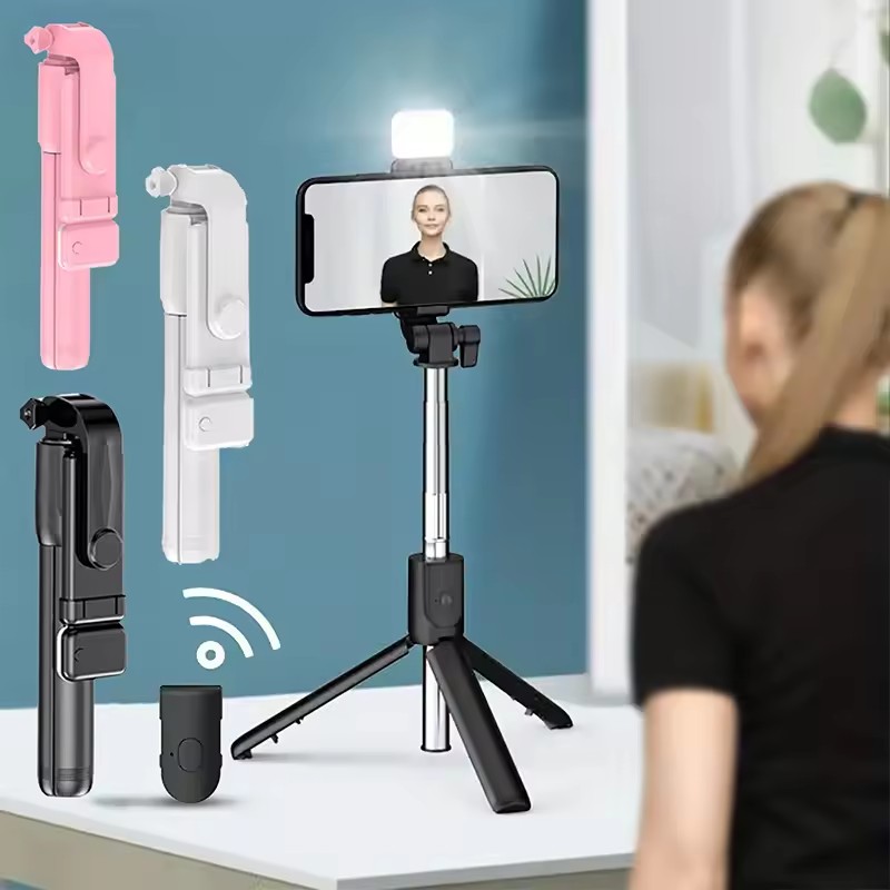 Photography Basics - ワイヤレス Bluetooth 自撮り棒三脚 リモート付き 拡張可能な三脚 LED
