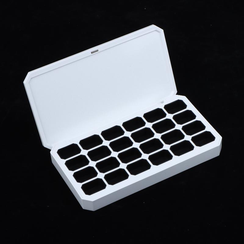 空のマグネット式パッケージボックス 1個 24グリッド ネイ - Photography Design のレビューと価格